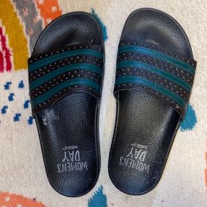 Adidas slides size 5